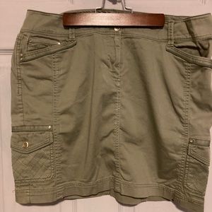 White House Black Market skirt